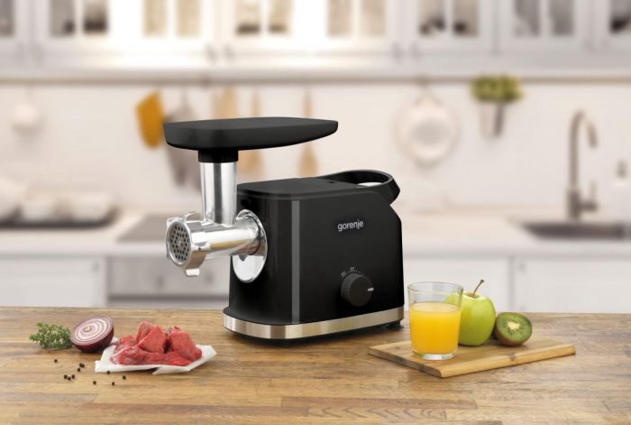М'ясорубка Gorenje, 1800Вт, 2.1кг/хв, 2 решітки, насадка для ковбас, пластик/метал, чорний