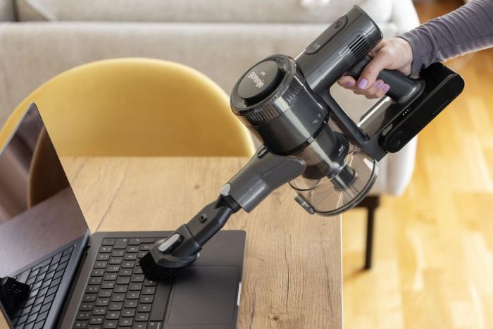 Пилосос Gorenje бездротовий, 70Вт, конт пил -0.7л, автон. робота до 60хв, HEPA, підсвічування, індикатор, антрацит