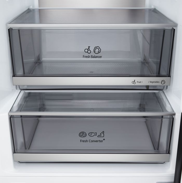 Холодильник LG з нижн. мороз., 203x60х68, холод.відд.-262л, мороз.відд.-113л, 2дв., E, NF, інв., диспл зовн., Fresh Сonverter, Metal Fresh, чорний