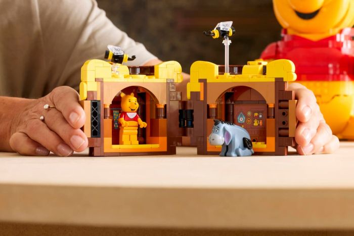 Конструктор LEGO Disney Classic Вінні-Пух