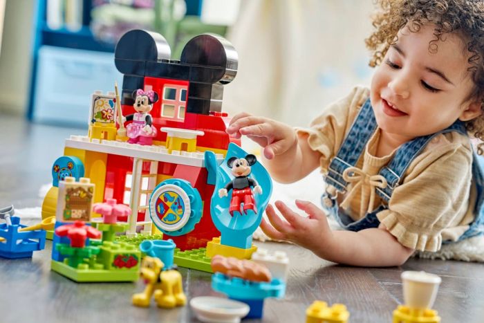 Конструктор LEGO DUPLO Disney Міккі Маус: Клубний будинок з Мінні та Плуто