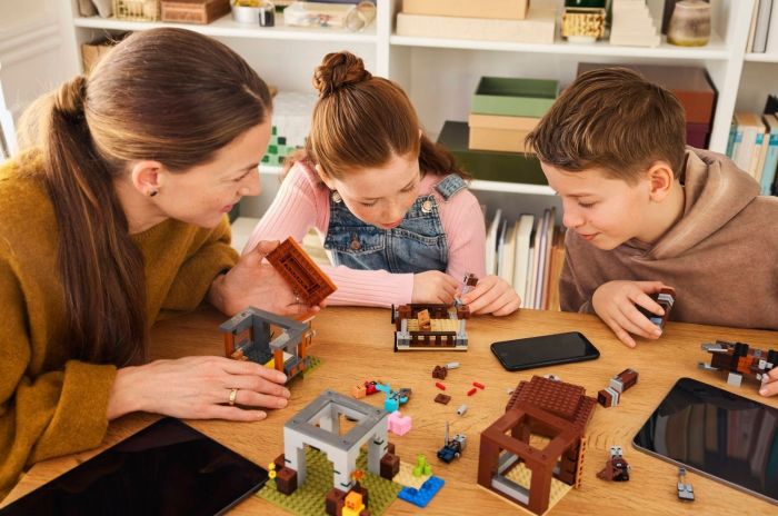 Конструктор LEGO Minecraft Аванпост розбійників та спустошувач