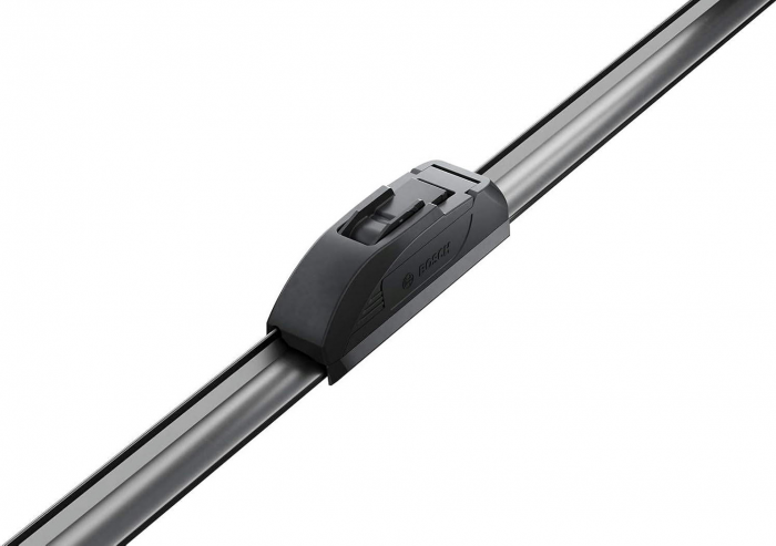 Склоочисник BOSCH Aerotwin безкаркасний комплект 600/530мм (3 397 118 996)