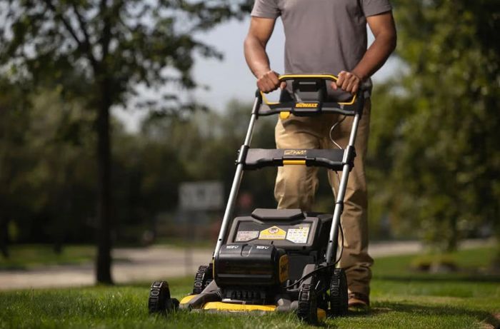 Газонокосарка акумуляторна DeWalt 2х18В 53см 67л 25-102мм 28кг без АКБ та ЗП