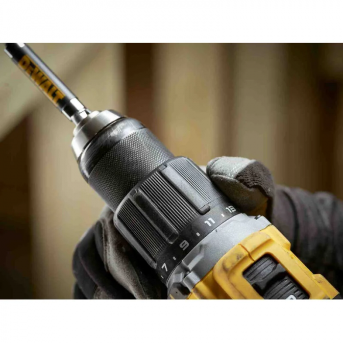 Шурупокрут-дриль ударний акумуляторний DeWALT XR Li-Ion 18В 90Нм 0-450·0-1650об/хв 0-7650·0-28050уд/хв кейс TSTAK 1.17кг без АКБ та ЗП