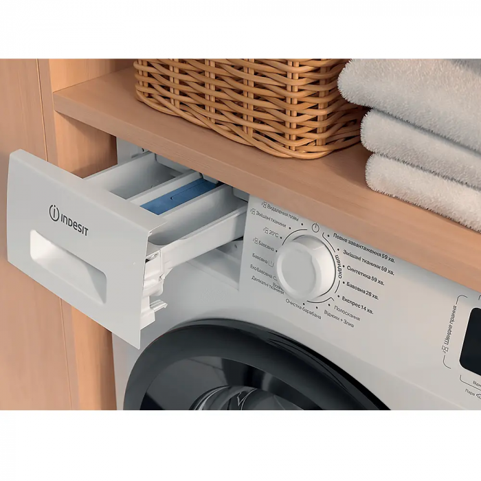 Пральна машина Indesit фронтальна, 6кг, 1200, A+++, 44.6см, дисплей, пара, інвертор, люк чорний, білий