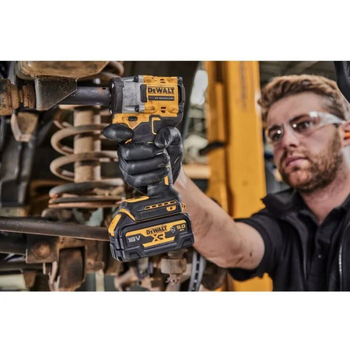 Гайковерт ударний акумуляторний DeWALT XR Li-Ion 18В 610Нм 1440-2500об/хв 3550уд/хв 3/8" 1.1кг без АКБ та ЗП