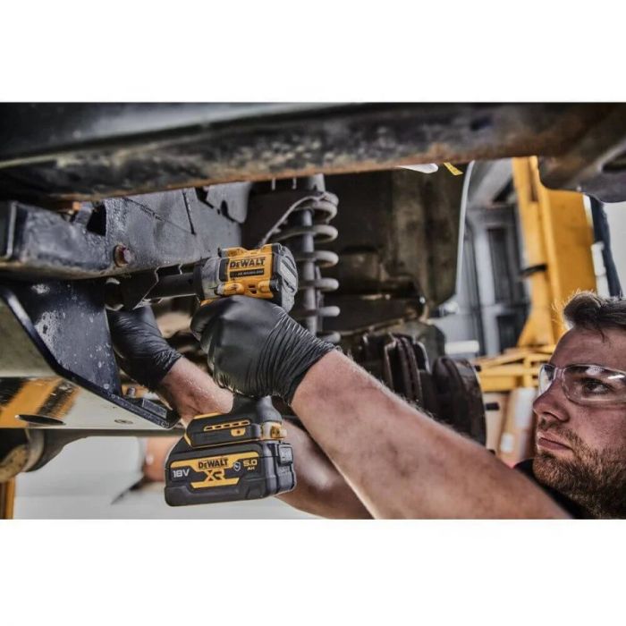 Гайковерт ударний акумуляторний DeWALT XR Li-Ion 18В 610Нм 1440-2500об/хв 3550уд/хв 3/8" 1.1кг без АКБ та ЗП