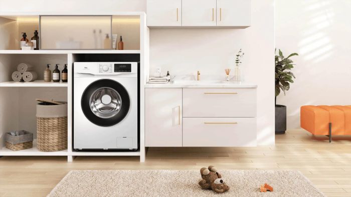 Пральна машина TCL фронтальна, 6кг, 1000, B, 45см, дисплей, пара, інвертор, білий