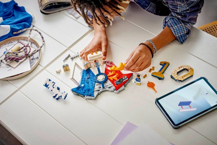 Конструктор LEGO Editions Football Кіліан Мбаппе — найкращі моменти футбольних матчів