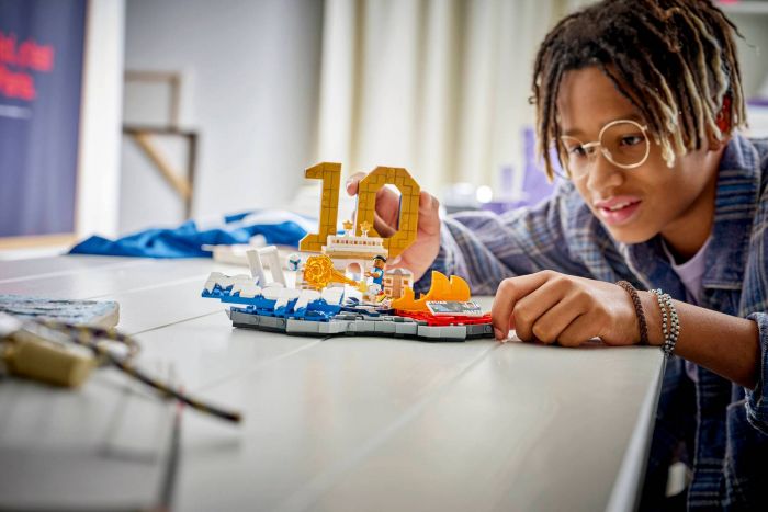 Конструктор LEGO Editions Football Кіліан Мбаппе — найкращі моменти футбольних матчів