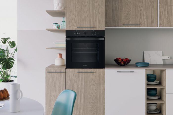 Духова шафа Indesit електрична, 66л, A, конвекція, чорний