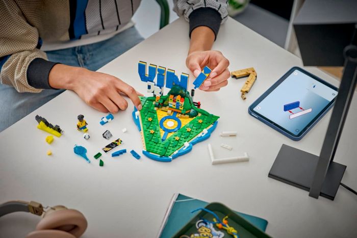 Конструктор LEGO Editions Football Вінісіус Жуніор — найкращі моменти футбольних матчів