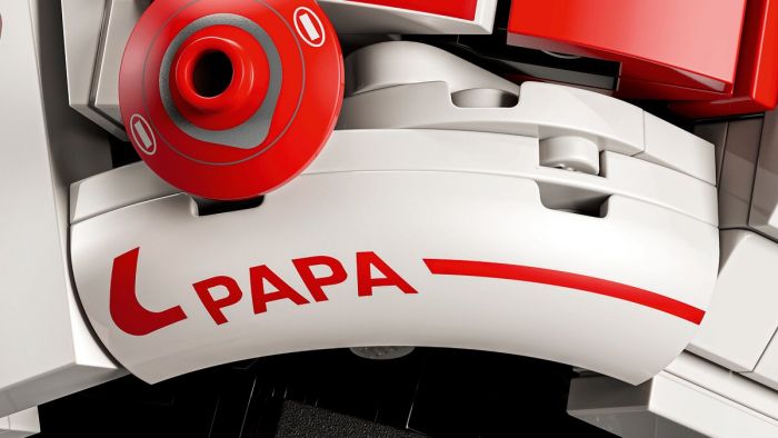 Конструктор LEGO Editions Formula 1 Шолом Шарля Леклера з команди Scuderia Ferrari HP