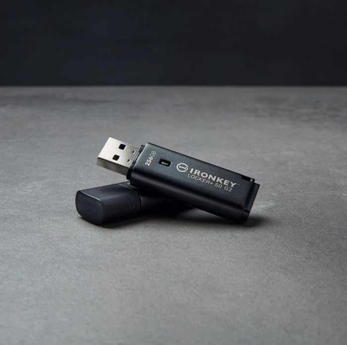 Накопичувач Kingston   32GB USB 3.2 Type-A Gen1 IronKey Locker+ 50 G2