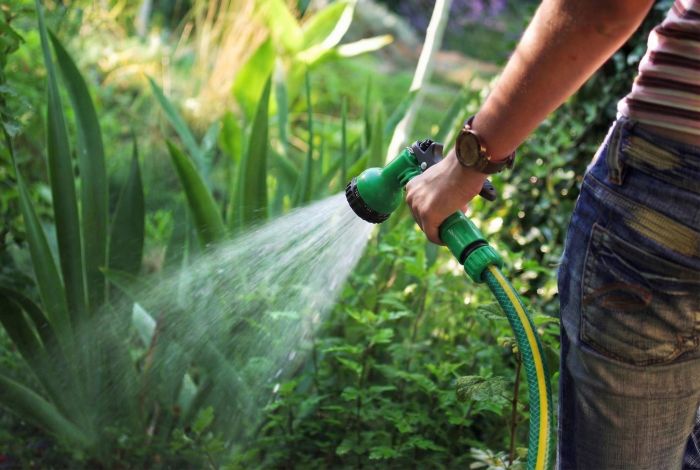 Шланг садовий 2E AquaFlex Emerald Pro 1/2" 30м 4 шари 20бар -10…+60°C зрошувач 2 конектори адаптер