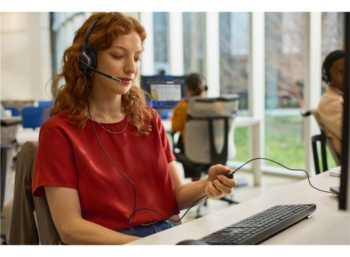 Гарнітура комп'ютерна стерео On-ear HP Poly Mission 625, USB-A, USB-C, 2 x Uni-mic, AI noise reduction, Teams, Zoom, Google Meet, чорний