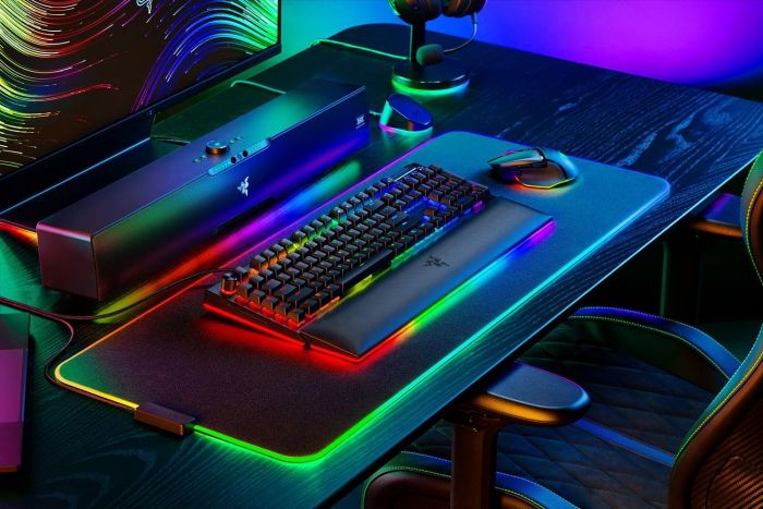 Клавіатура механічна Razer BlackWidow V4 Pro 104key, Yellow Switch, USB-A, EN, RGB, чорний
