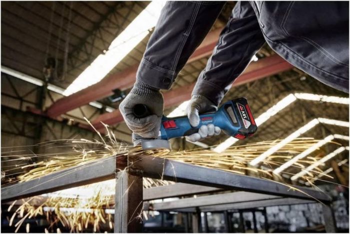 Набір із трьох акумуляторних інструментів Bosch Professional 18В дриль-шурупокрут GSR 18V-65, перфоратор GBH 18V-22, Шліфмашина кутова GWS 18V-8, акб 2x5А·год, ЗП 3 кейси L-BOXX 136