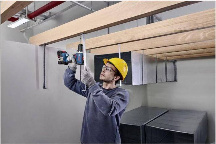 Набір із трьох акумуляторних інструментів Bosch Professional 18В дриль-шурупокрут GSR 18V-65, перфоратор GBH 18V-22, Шліфмашина кутова GWS 18V-8, акб 2x5А·год, ЗП 3 кейси L-BOXX 136