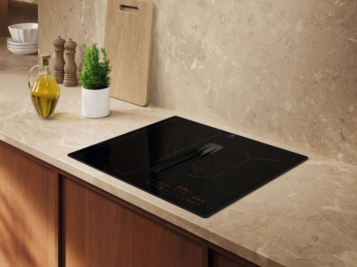 Варильна поверхня Electrolux індукційна, 60см, розширена зона, вбудована витяжка,  чорний