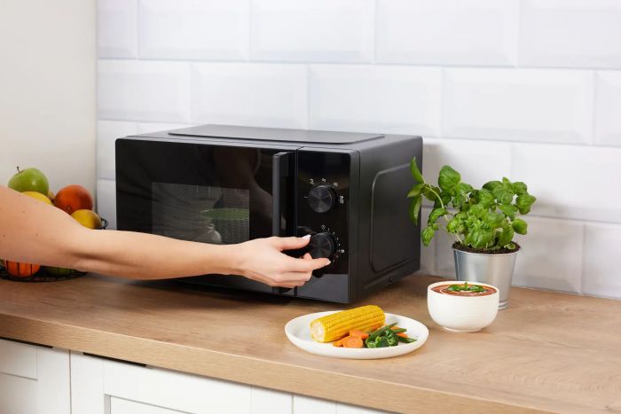 Мікрохвильова піч Gorenje, 20л, мех. керув., 700Вт, гриль, інвертор, чорний