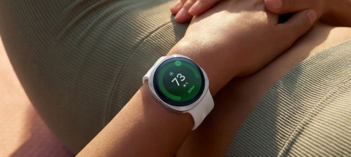 Смарт-годинник Samsung Galaxy Watch 9 40мм e-SIM (L345) 1.34", 438x438, sAMOLED, BT 5.4, NFC, 2/32ГБ, бежевий