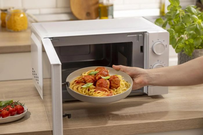 Мікрохвильова піч Gorenje, 20л, мех. керув., 700Вт, білий