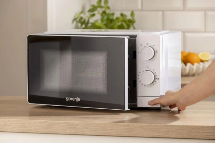 Мікрохвильова піч Gorenje, 20л, мех. керув., 700Вт, білий