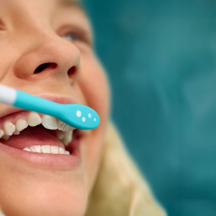 Щітка зубна електр. Philips, Sonicare For Kids Smart, насадок-2, дорожній футляр, 2 наклейси, синій