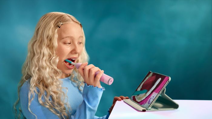 Щітка зубна електр. Philips, Sonicare For Kids Smart, насадок-2, дорожній футляр, 2 наклейси, рожений