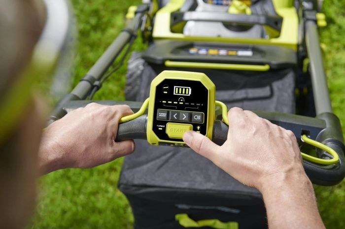 Газонокосарка акумуляторна Ryobi Max Power RY36LMXSP53B-160 36В акб 1х6А·год 53см 68л 25-100мм самохідна 30кг