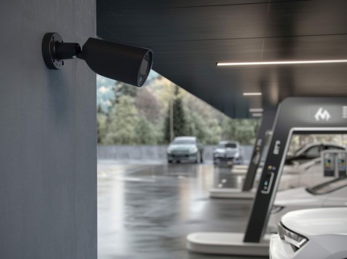 IP-камера дротова Ajax BulletCam HLVF 8 MP Black, 2.8–12 мм, PoE, True WDR, IP67, ІЧ 60 м, LED 40 м, аудіо, кут огляду 31° до 111°, вулична, чорна, 126278.217.BL1