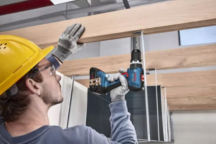 Шурупокрут-дриль акумуляторний Bosch GSB 18V-65 18В 2х2А·год 31·65Нм 0-2100об·хв ЗП GAL18V-20 кейс 1.12кг
