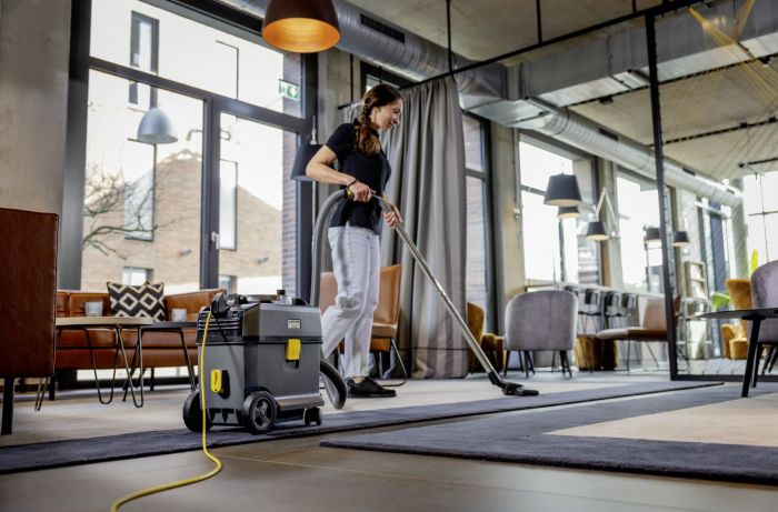 Пилосос професійний Karcher T 15/1 MODULAR RANGE! 585Вт 185мБар контейнер 15л сухе прибирання 6.40кг