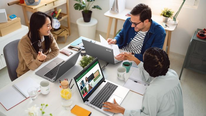 Ноутбук Acer TravelMate TMP215-55 15.6" FHD IPS, Intel 5-120U, 16GB, F512GB, UMA, Win11P, сріблястий