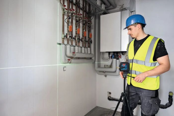Нівелір лазерний Bosch Professional GLL 20-22 G 3.7В/4АА до 20м ±0.3мм/м зелений промінь чохол штатив IP 65 0.59кг