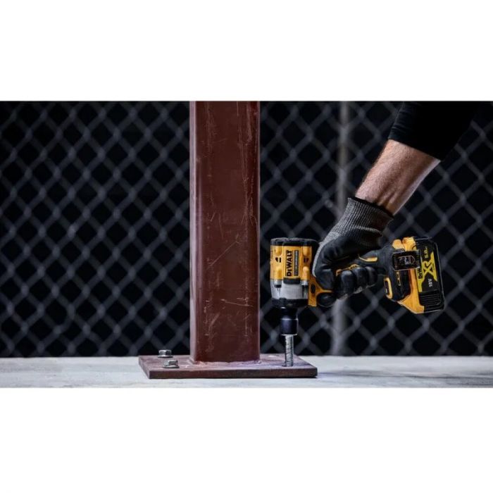 Гайковерт ударний акумуляторний DeWALT XR Li-Ion 18В 610Нм 1440-2500об/хв 3550уд/хв 3/8" 1.1кг без АКБ та ЗП