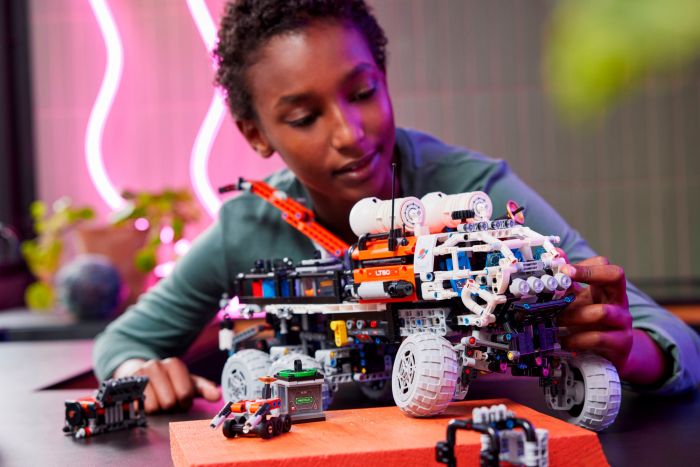 Конструктор LEGO Technic Марсохід команди дослідників