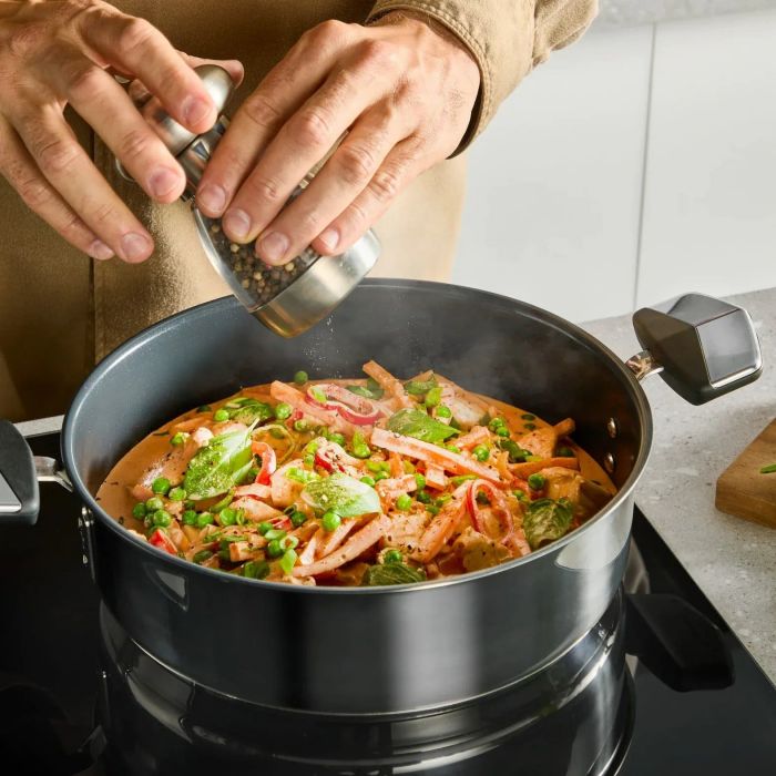 Сотейник Tefal Excellence+, з кришкою, 26см, нержавіюча сталь, скло, бакеліт, чорний