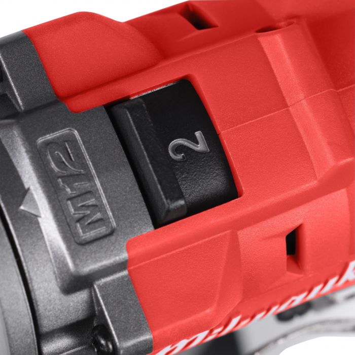 Набір із двох акумуляторних інструментів Milwaukee M12 FPP2A2-402X шурупокрут-дриль M12 FPD2-0 гвинтоверт M12 FID2-0 акб М12 2х4А·год ЗП C12C кейс