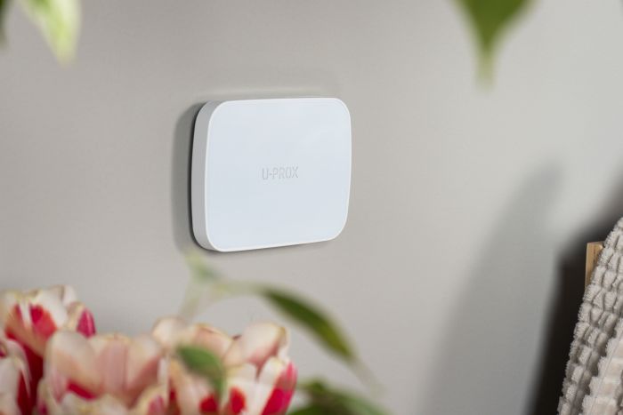 Інтелектуальна централь U-Prox MPX L White, wi-fi, 2 LTE, фотоверіфікація, бездротова, білий