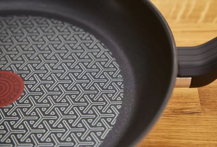 Сковорода Tefal Comfort Max, 20см, нержавіюча сталь, бакеліт, чорний