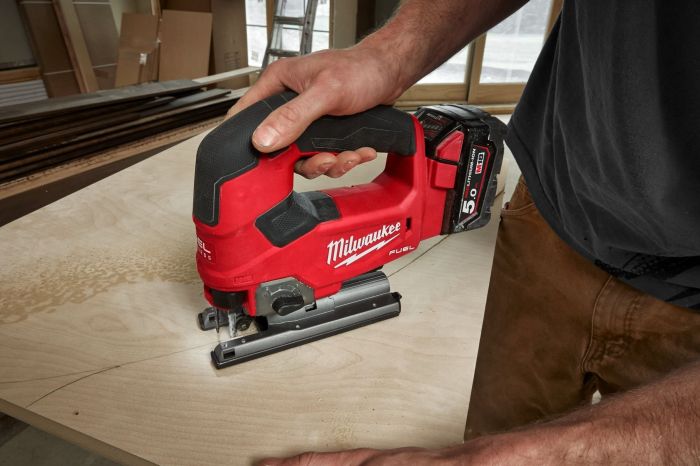 Лобзик акумуляторний Milwaukee M18 FJS-0X 18В 3500об·хв хід 25мм кейс 2.9кг без АКБ та ЗП