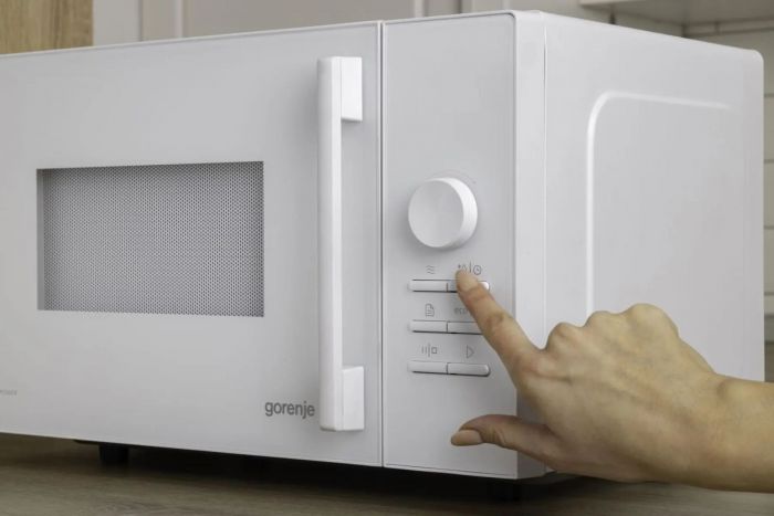Мікрохвильова піч Gorenje, 23л, електр. керув., 800Вт, дисплей, 20 програм, інвертор, білий