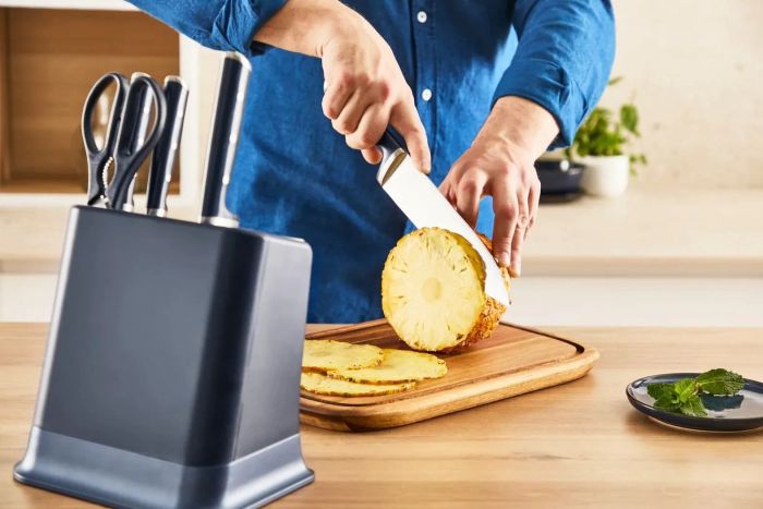 Набір ножів Tefal EverSharp Pro, з блоком, 6предметів, нержавіюча сталь, синій