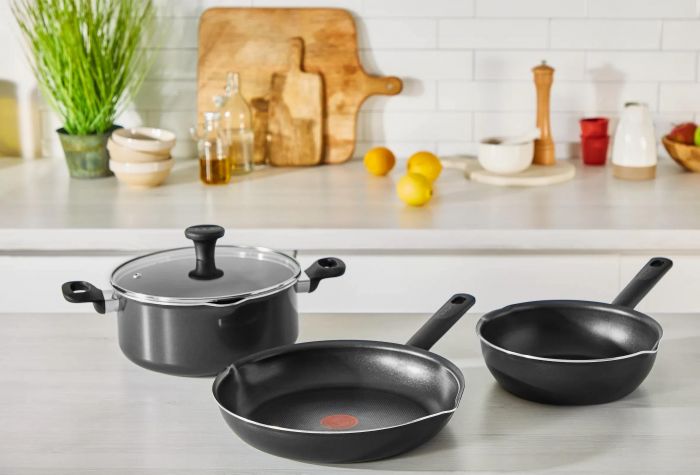 Сковорода з кришкою Tefal Day by Day, 20см, з кришкою, алюміній, бакеліт, скло, чорний