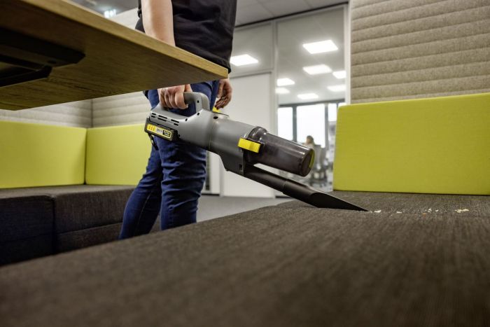 Пилосос професійний акумуляторний Karcher LVS 1/1 Bp 18В 140мБар контейнер 0.35л 1.49кг без АКБ та ЗП