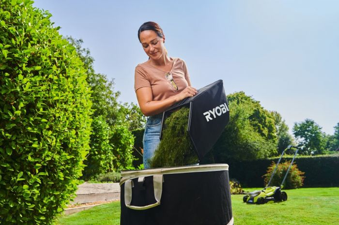 Газонокосарка акумуляторна Ryobi ONE+ HP RY18LMX33A-150 18В акб 1х5А·год 33см 30л 25-90мм 9.3кг