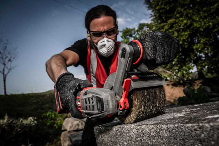 Шліфмашина щіткова акумуляторна Einhell Professional TP-BR 18/32 Li BL - Solo 100мм 18В 900-3200об/хв D120мм 2.29кг без АКБ та ЗП